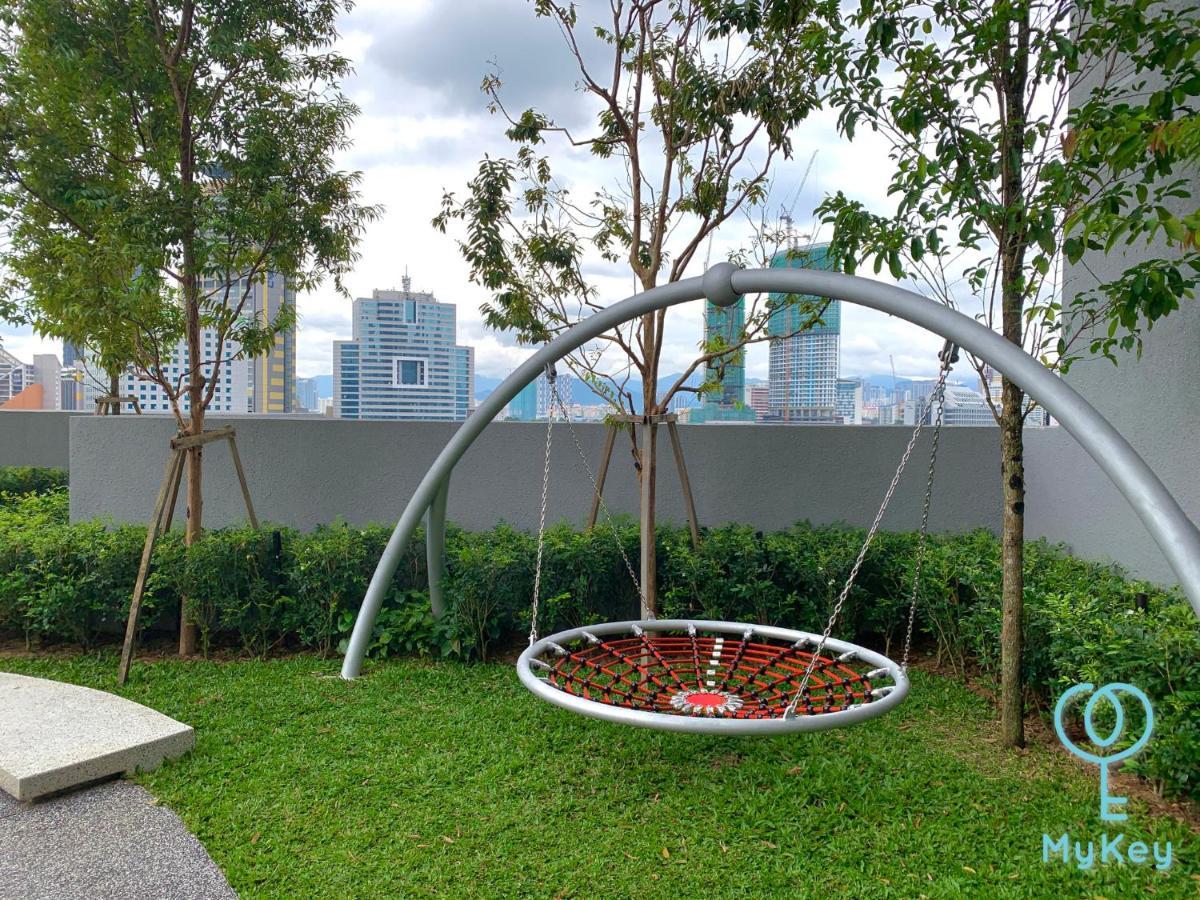 Scarletz Suites By Mykey Kuala Lumpur Eksteriør bilde Sky Garden