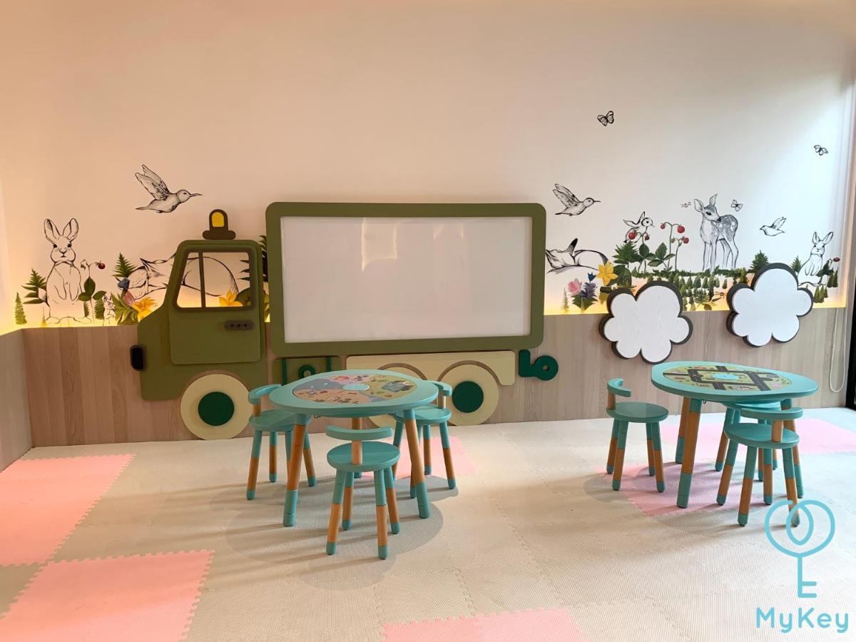 Scarletz Suites By Mykey Kuala Lumpur Eksteriør bilde A classroom at MyKey